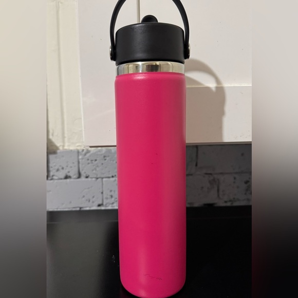 Hydro Flask 24oz. Wide Mouth Zinnia Bright Pink Bottle with Black Lid - Picture 3 of 8